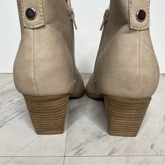 New! DV by Dolce Vita Kiki Bootie 9 1/2 - Picture 4 of 15